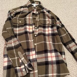 Old Navy women’s Plaid Shirt - Olive and Black